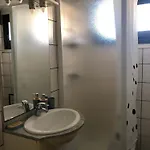 Agreable Studio-cabine Vue 4 Personnes A 20 M De La