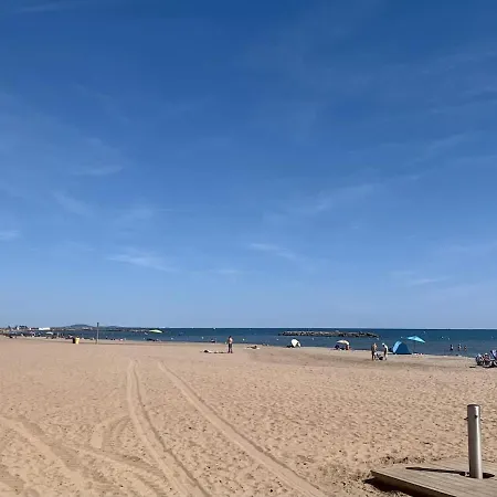 Apartmán Agreable Studio-cabine Vue 4 Personnes A 20 M De La *