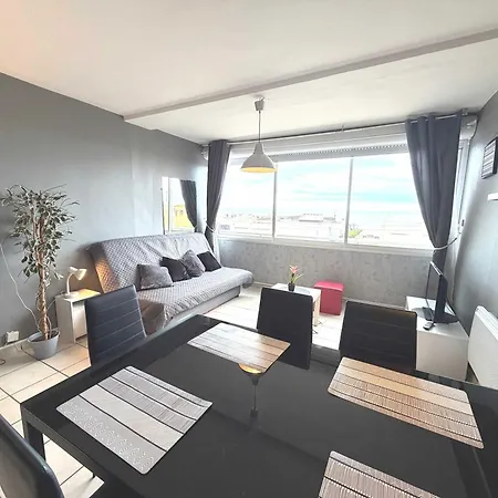 Agreable Studio-cabine Vue 4 Personnes A 20 M De La شقة