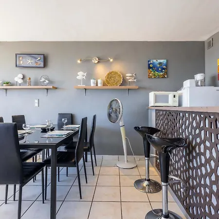 Agreable Studio-cabine Vue 4 Personnes A 20 M De La